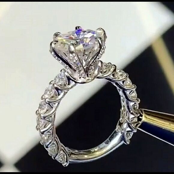 4ct Silver CZ Diamond Ring - Picture 1 of 7